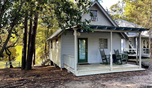 Cozy Loft Cabin with Private Pond Views Near Zwolle, Louisiana