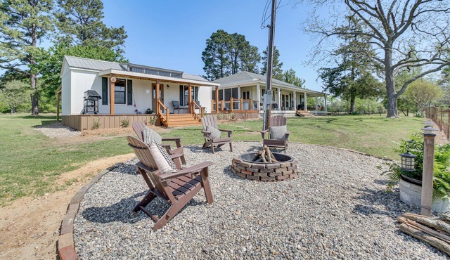 Cozy Retreat w/Ponds, Kayaks & Fire Pit