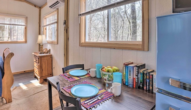 Cozy Studio Cabin in Tallassee w/Water View! in Tallassee