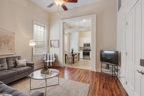 Cute 1bed 1bath 4blocks from French Q, steps from Jazz & music venues