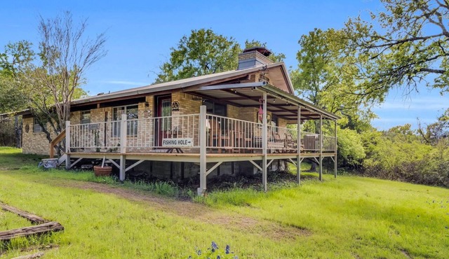 Dawson Fish Camp-Navarro Mills Lake Front-8 acre family lodge, fishing, wildlife