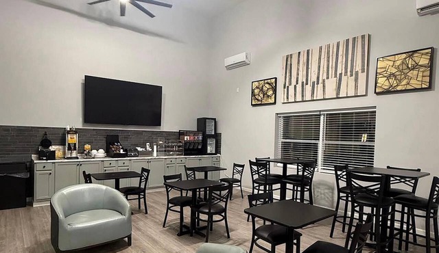 Days Inn by Wyndham Camden AR