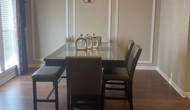 Delightful 4-bedroom house with AC in Beaumont in Beaumont
