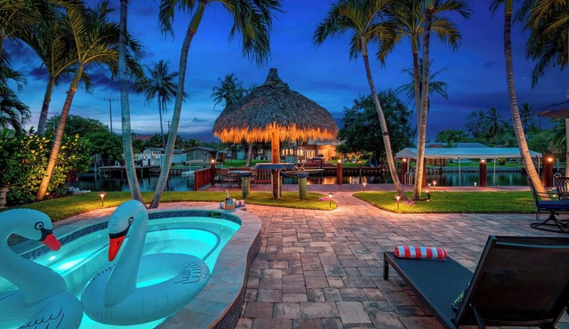 Delray Waterfront Paradise | Poolcuzzi & Kayaks in Delray Beach