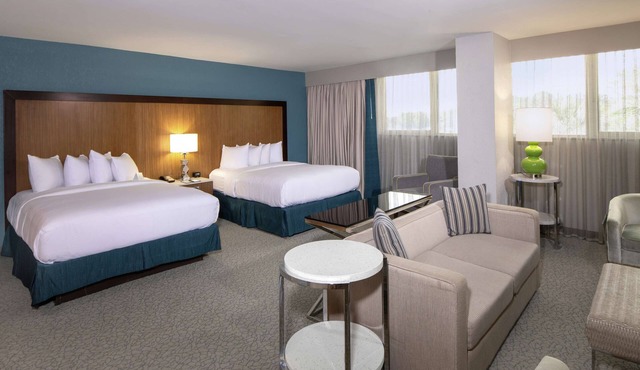 DoubleTree by Hilton Hotel Jacksonville Airport in Jacksonville