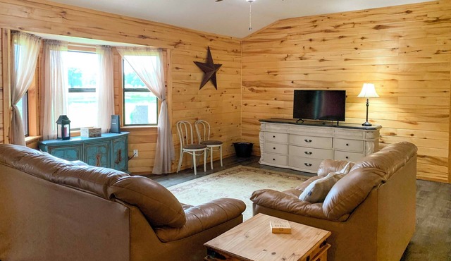 Emory Escape w/Pond Access < 13 Mi to Lake!