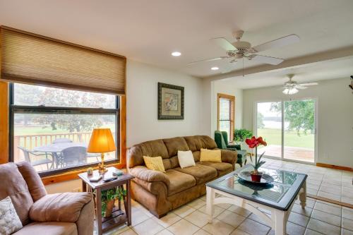 Emory Vacation Rental w/Lake Fork Boat Access!