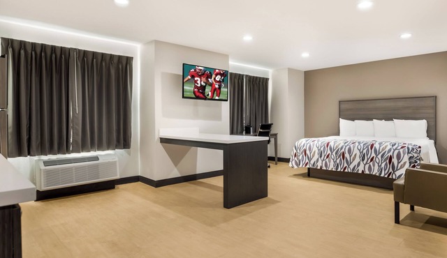 Ensuring a Very Comfortable & Memorable Stay! Free Parking, Pets Allowed!