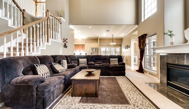 Executive Family Home, 4BR, 3.5BA, Office, 30+ Days, near DFW, Fully Furnished!