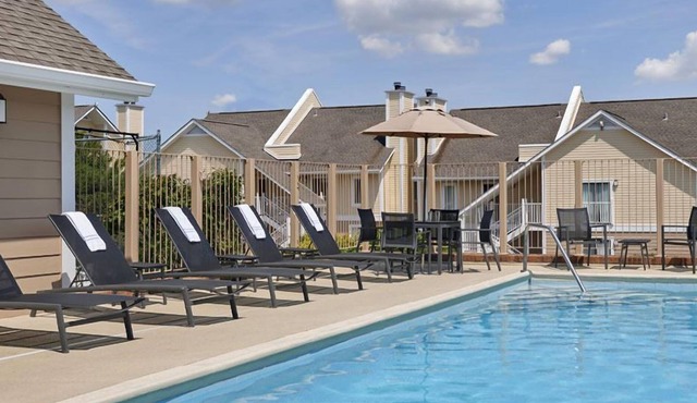 Explore Atlantic City's Dining & Entertainment! Complimentary Breakfast Buffet! in Somers Point
