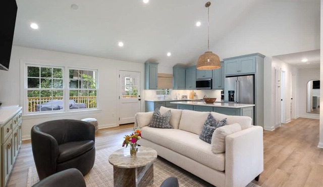 Family Friendly 4BR Oxford Home Near The Square