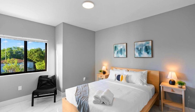 Family-Friendly Apt in Miami - Sleeps 4, Near Everything