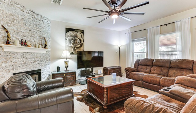 Family Retreat in Richmond! Spacious Home w/Patio