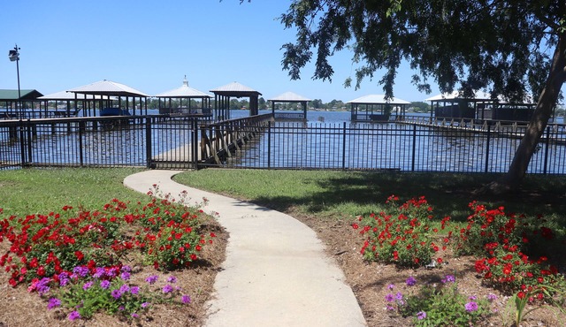 Family Ties, Lakefront Retreat on False River, Pier, Sleeps 10