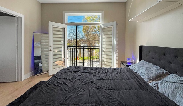 FIFA Ready Loft-Style 1BR Steps from Mercedes-Benz Stadium in Atlanta