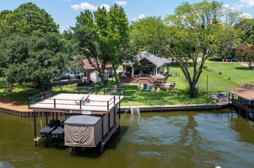 Fire Pit - Lake Views - Black-stone - Private Dock
