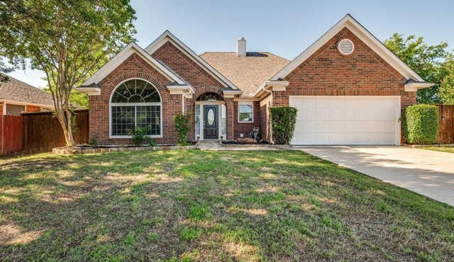 FL021 - Flower Mound Home - 3BD - Yard - Workspace
