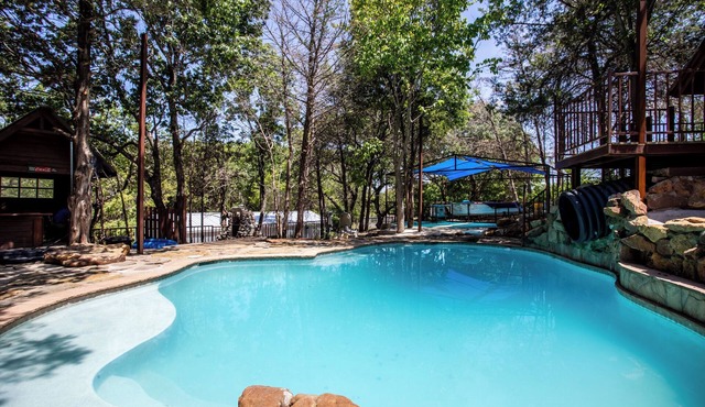 Forest Venue Retreat – Pool, Pavilion & Tree House in Midlothian