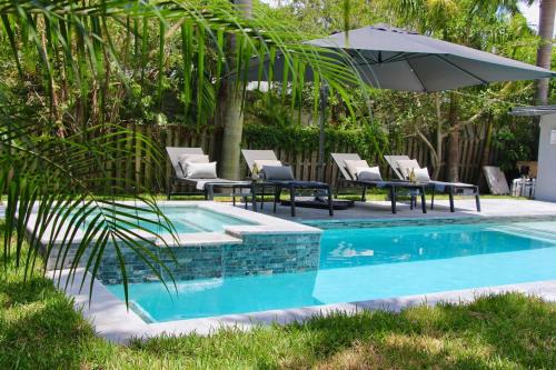 Fox Private Resort-Heated Pool, Spa-Downtown&Beach