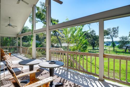 Franklin Home w/Water Views: Outdoor Dining Area! in Franklin