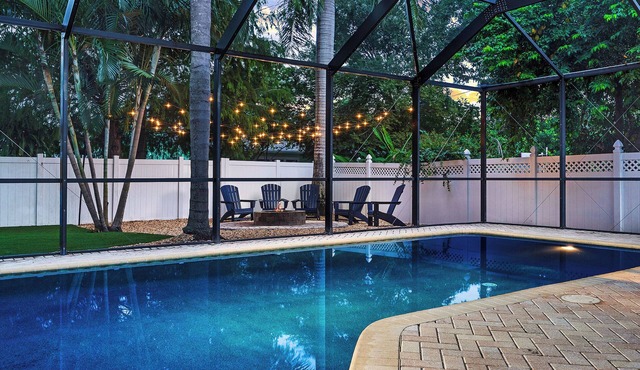 Fun Place: 20+ Games, Pool, Putt-Putt, Game room, Fire pit, 5 Min to Beach