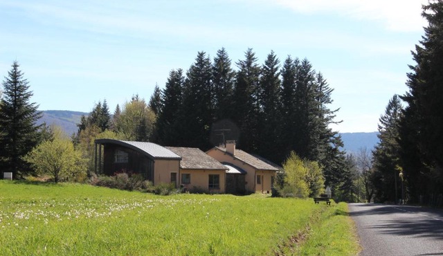 Gîte d'étape et table d'hôtes Les Airelles in Chasseradès