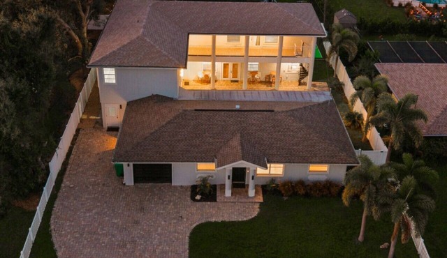 Game-Day Mansion | Pickleball, Arcade, Pool