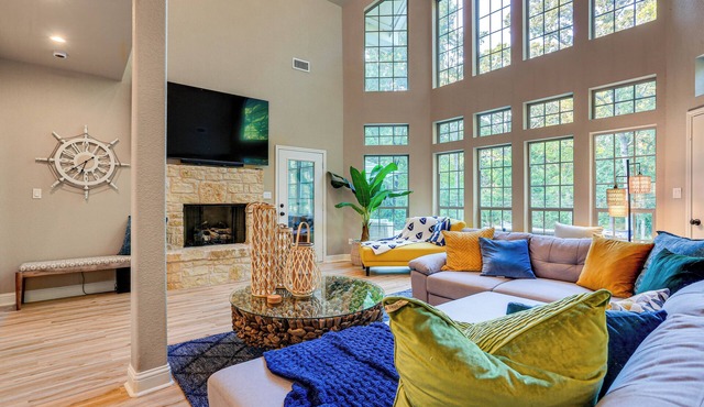 Game Room + Lake Bonham On-Site: Family Getaway!