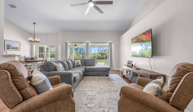 Garden view retreat w/balcony & BBQ grill