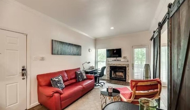 Gated Irving 1BR Work Suite - DFW 10Min · Pool+W/D - I50