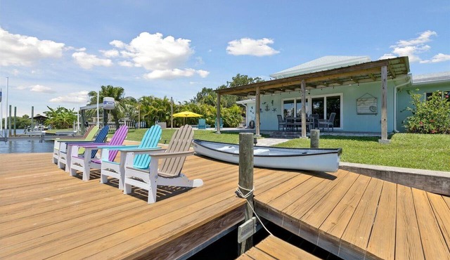 Gorgeous Canal Home W/Private Pool & Hot Tub! 🌊