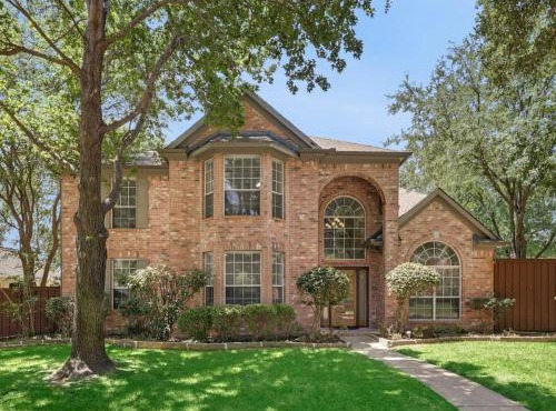 Gorgeous Mansion with Pool & Cinema Room Sleeps 16