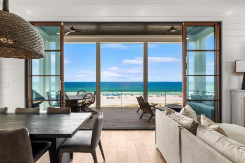 Gulf-Front Luxury Home w/Panoramic Views Private Pool Carillon Beach