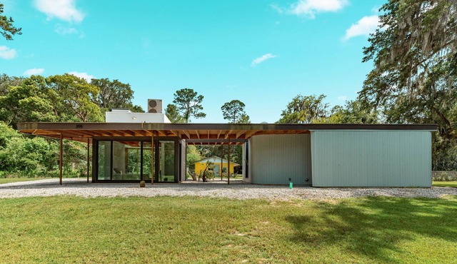 Halo House - Architect's Retreat
