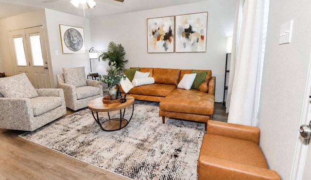 Haven on the Hill, Modern 3BR Near Fort Cavazos