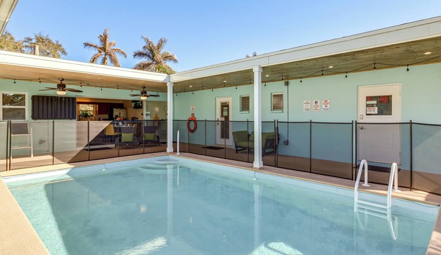 Heated Pool w/No Fee! Vero Beach Oasis Near Ocean