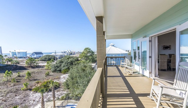 HEATED PRIVATE POOL, 5 bedrooms, Oceanview, Newly decorated and furnished