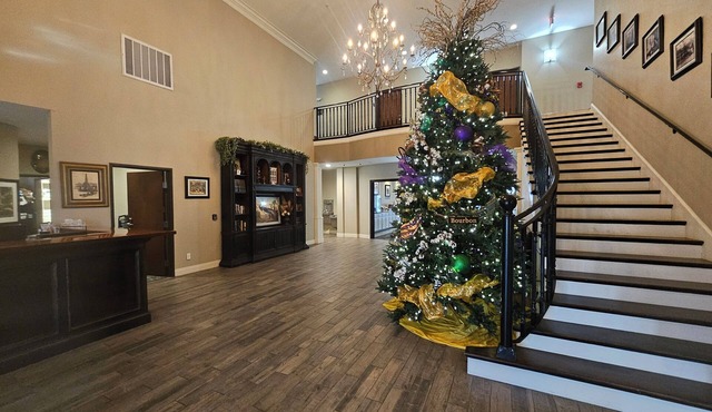 Heritage Place Hotel & Suites