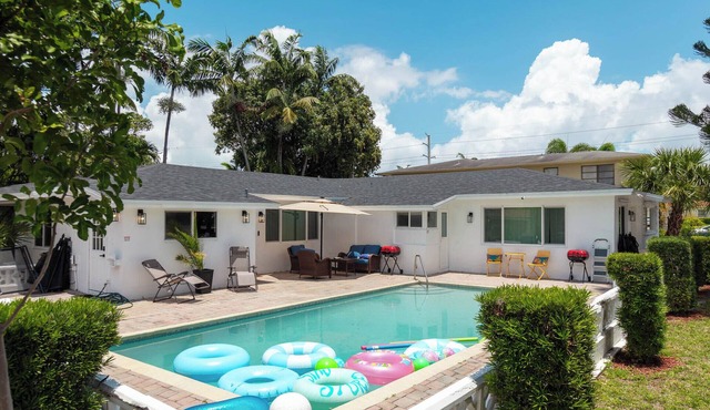 Hideaway Studio · Pool · Backyard · Las Olas · Hard Rock · FIFA 2026 · Sleeps 3