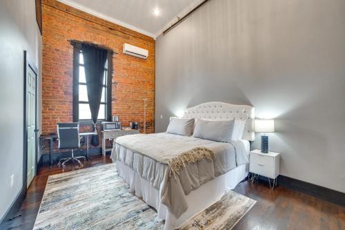 Historic Downtown Marshall: Efficient Studio Space