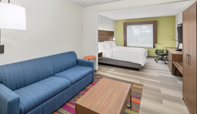 Holiday Inn Express Hotel & Suites Palm Bay by IHG