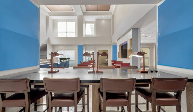 Holiday Inn Express & Suites Lufkin South by IHG