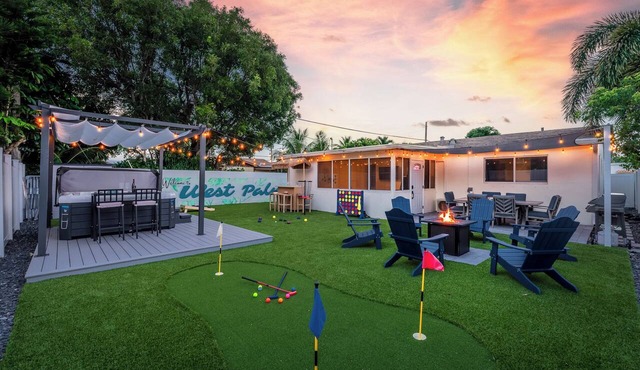 Hot Tub Mini Golf Arcade 10 Min to Beach