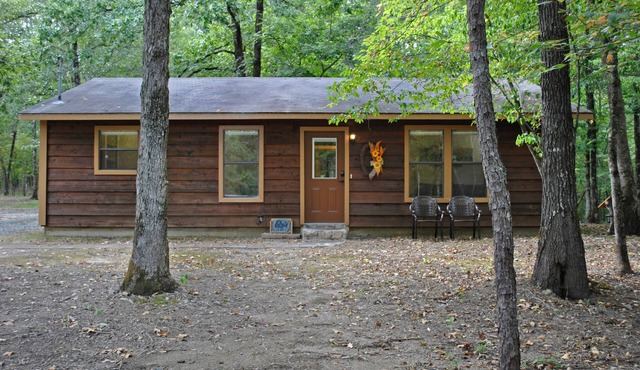 Huckleberry Trails is a peaceful 2-bedroom cabin secluded in mountain woodlands.