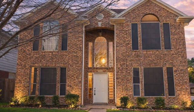 Huge 5BR Houston House Comfortable Stay for Large Groups