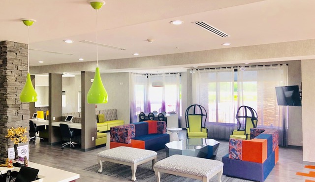 Hy-Lo Hotel