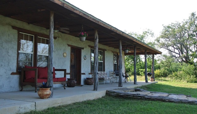 In Eclipse Path of Totality - Available 4/8-4/9 - Charming Adobe Cabin on Ranch in Lometa