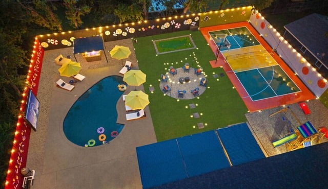 Kaleo - Pickleball | Pool | Hot Tub | Central Spot