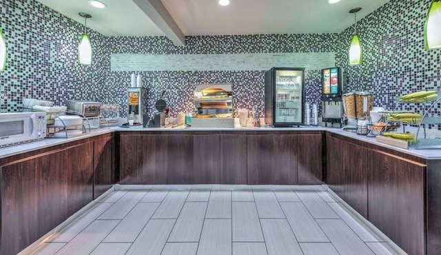 La Quinta Inn by Wyndham El Dorado