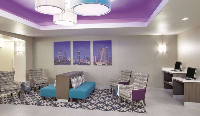 La Quinta Inn & Suites by Wyndham Corsicana